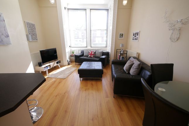 Flat to rent in Thornhill Gardens, Sunderland