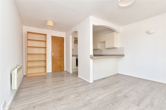 Foxglove Way, Wallington photo 2