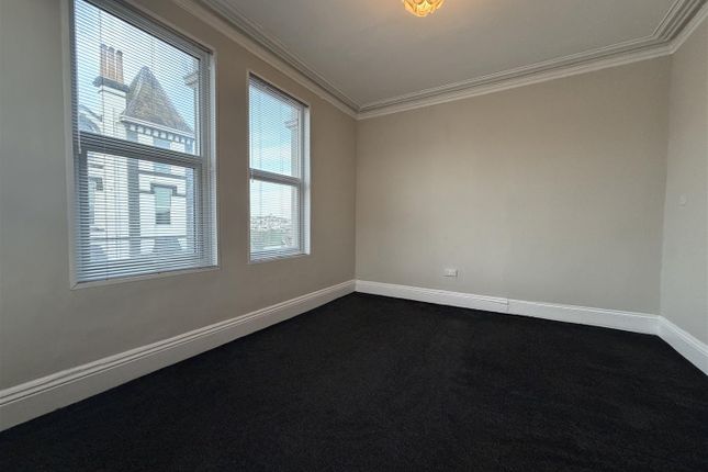 Flat 7, 18 Esplanade Road, Esplanade Road, Paignton photo 4