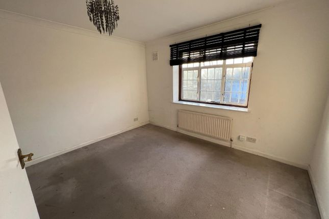 Thumbnail Flat to rent in Joel Street, Northwood Hills, Middlesex