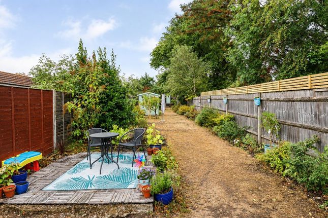 45, Coxheath Road, Fleet photo 2