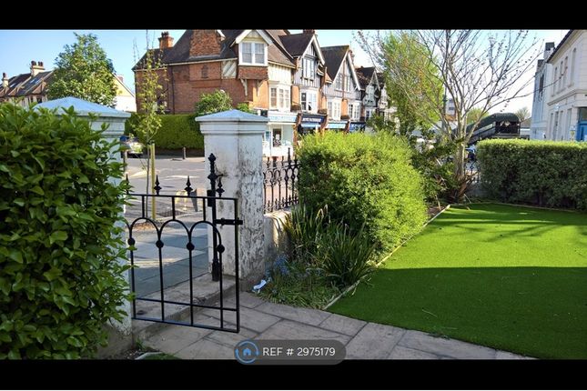 Flat   Hove Park Villas, Hove photo 4