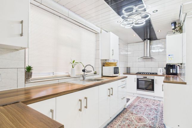 20 Woodland View, Scunthorpe photo 3