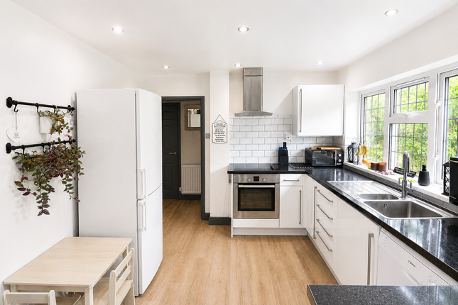 10, Bernhardt Crescent, Stevenage photo 4