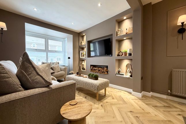 11 Elm Grove, Aberdare photo 2