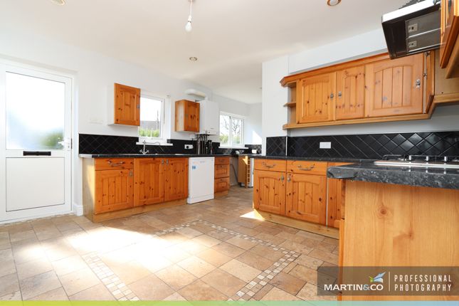 2, Herbert Close, Cardiff, Cardiff photo 4
