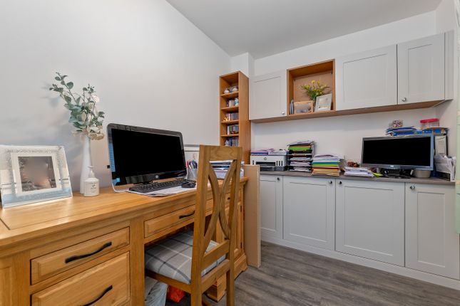 27, St Andrews Way, Langford photo 4
