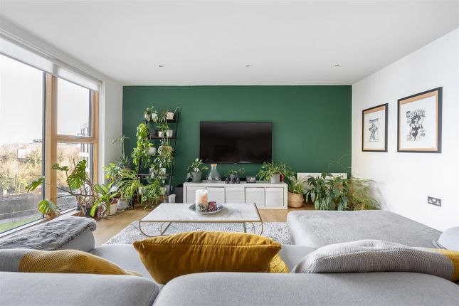2-bed flat on Flat 403, 419, Ink Court, Wick Lane, Fish Island, £525,000