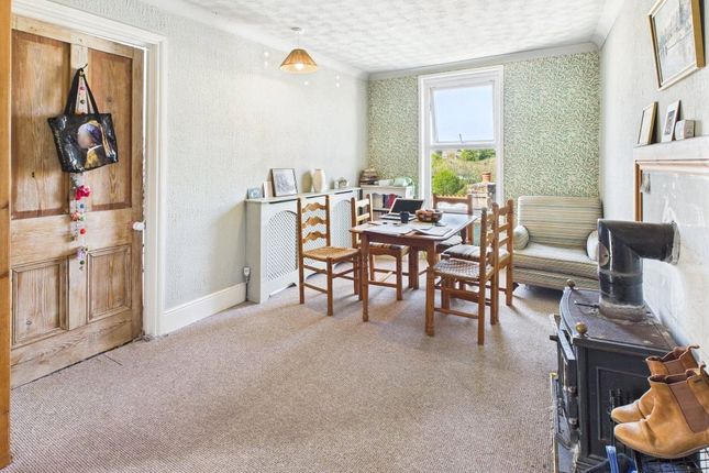 Flat 3 Market House,, Market Street, Bude photo 2