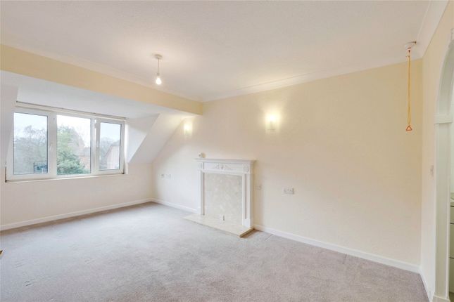 58, Park View Court, Queens Park photo 3