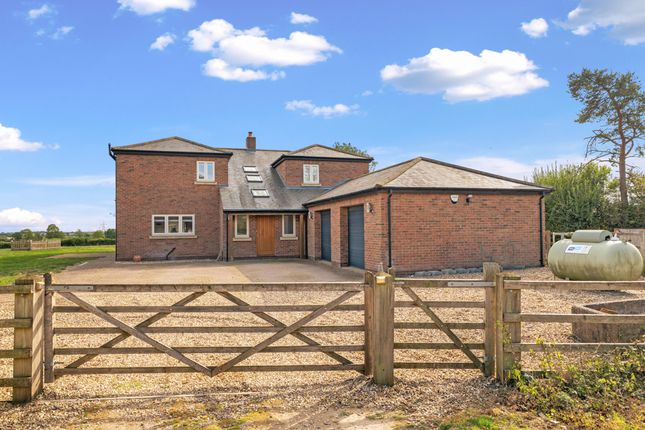Poplar Farm,, Poplar Farm, Stow Park Road, Gainsborough photo 2