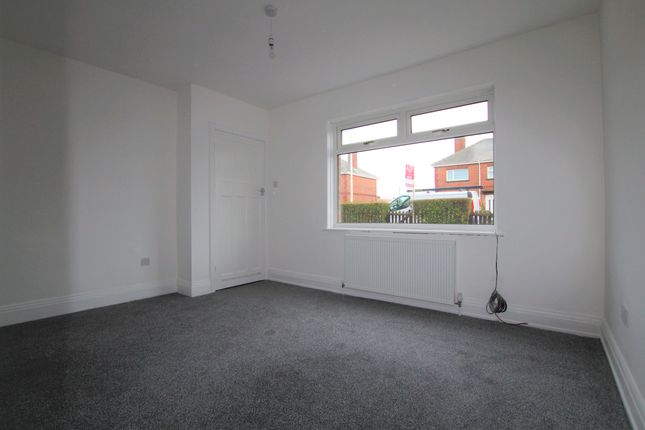 30, Ernwill Avenue, Castletown, Sunderland photo 5