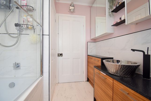 Cottage for sale in High Road, Beeston, Sandy