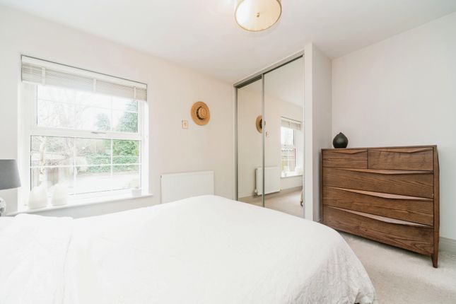 Flat for sale in Portsmouth Road, Thames Ditton, Surrey