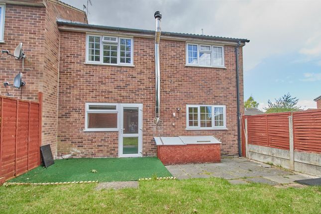 Maisonette for sale in Oak Close, Burbage, Hinckley