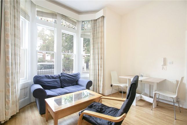 Flat 1, 10, Walpole Gardens, London photo 4