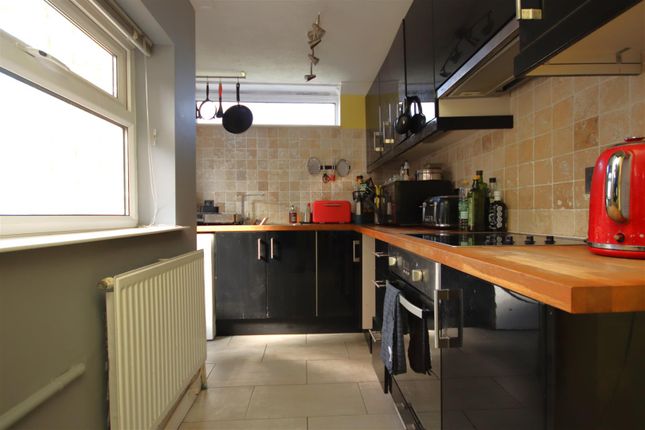 1, Sharwood Terrace, Wellingborough photo 4