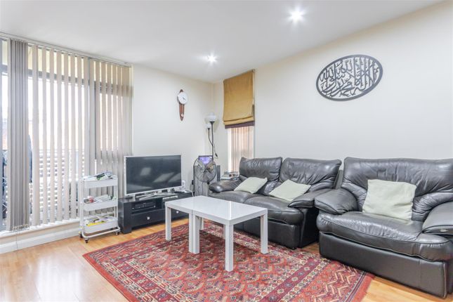 Flat 21, 533, Whippendell Road, Watford photo 2