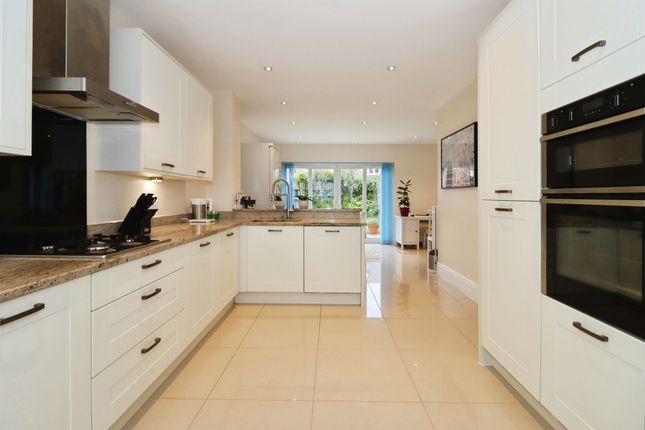 31, Horse Leaze Road, Bristol photo 4