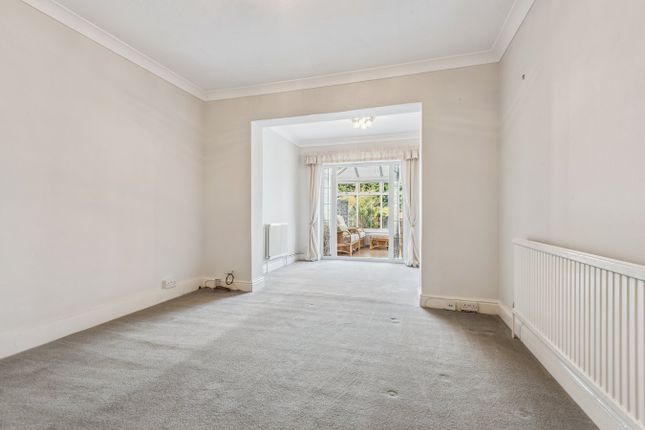 54, Balmoral Road, Hitchin photo 3
