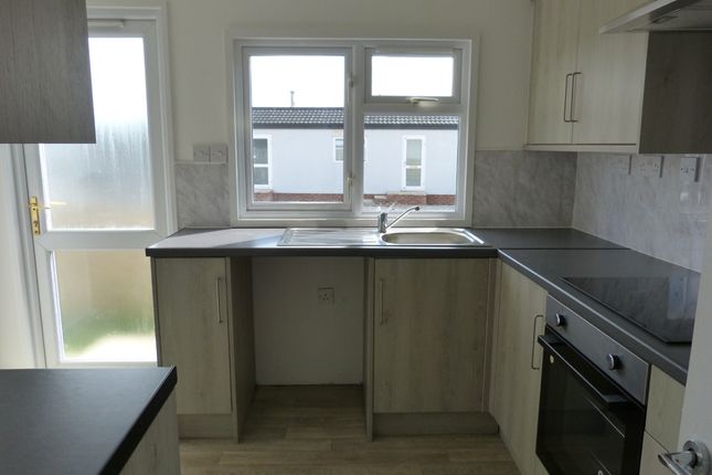 41, Manor Park, Penwithick photo 3
