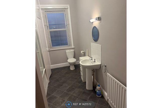 A Silverthorne, London Road, Camberley photo 5