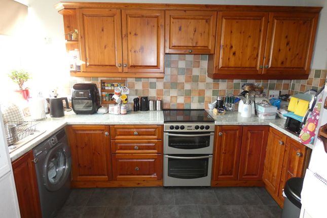 4, Hoo Street, Briton Ferry photo 4