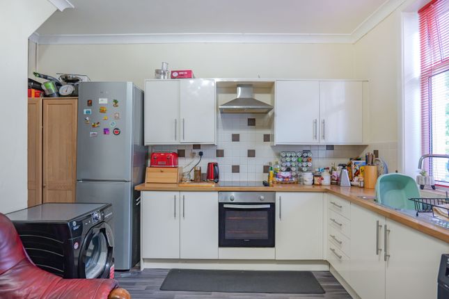 30, Peter Street, Colne photo 4