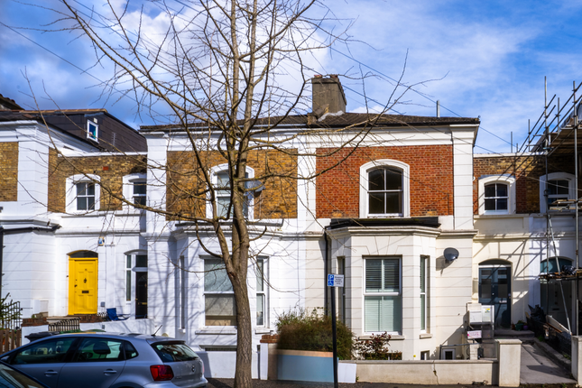 Thumbnail Flat for sale in Camden Hill Road, London
