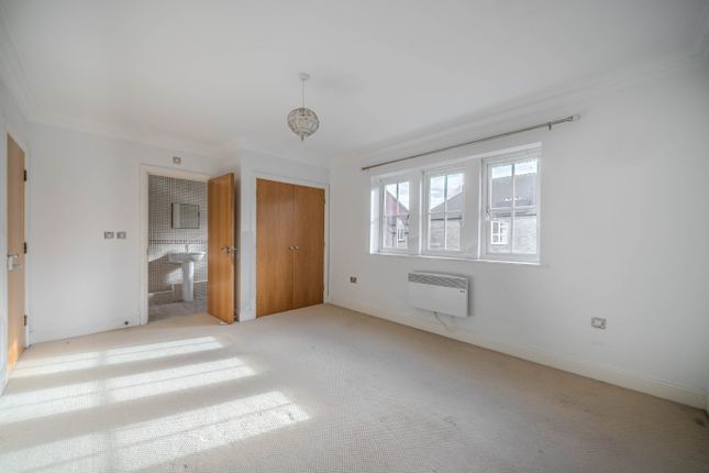 15, Micklethwaite Steps, UK photo 5