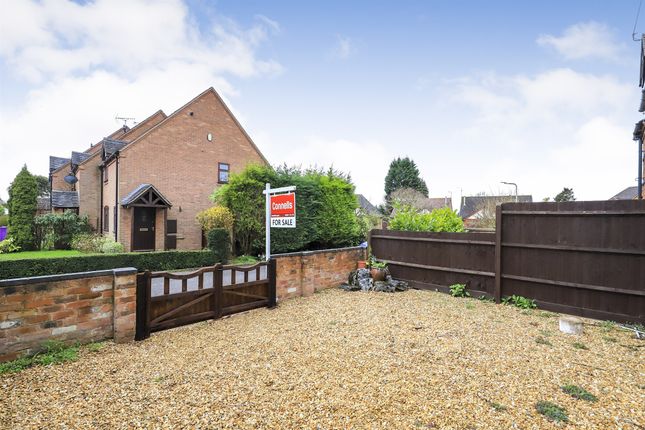 87, Finchfield Lane, Wolverhampton photo 2