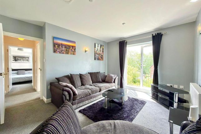 20, Withy Bank, Leamington Spa photo 4