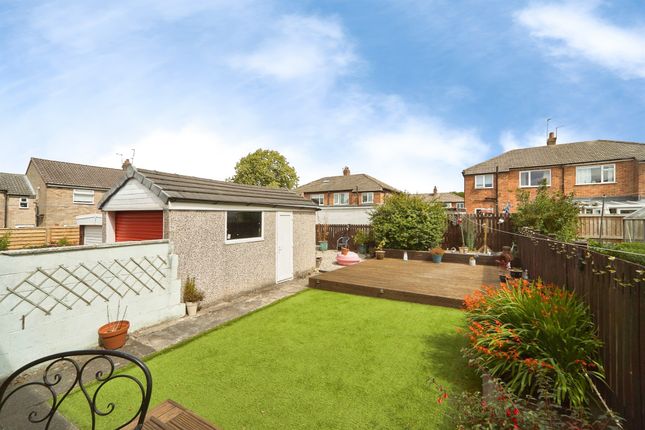 91, Coppice Wood Avenue, Leeds photo 4