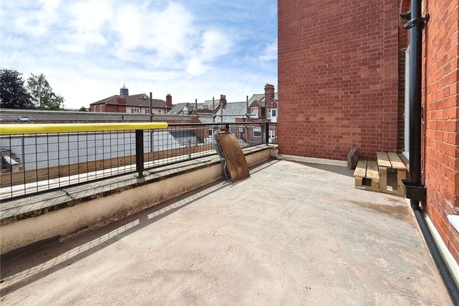 Flat 8, 76 Clarendon Park Road, Leicester photo 3