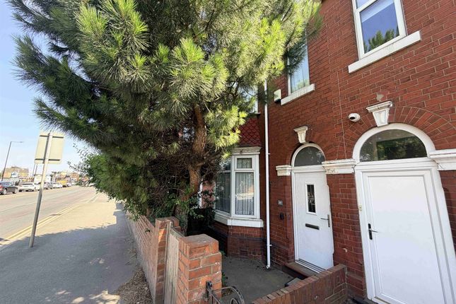 3-bed terraced on 19, Warmsworth Road, Doncaster, £100,000