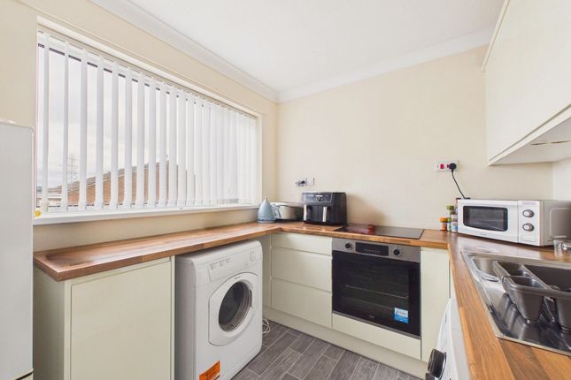 13 Malvern Court, Newcastle Upon Tyne photo 2