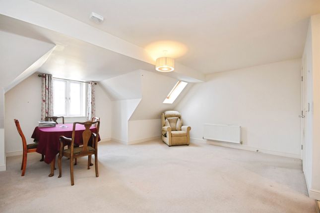 Flat 56, Alexander Court, Dame Mary Walk, Halstead photo 2
