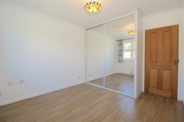 22, Watchester Lane, Ramsgate photo 3