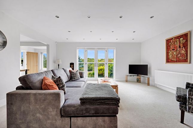 3, Mitton Close, Bury photo 2