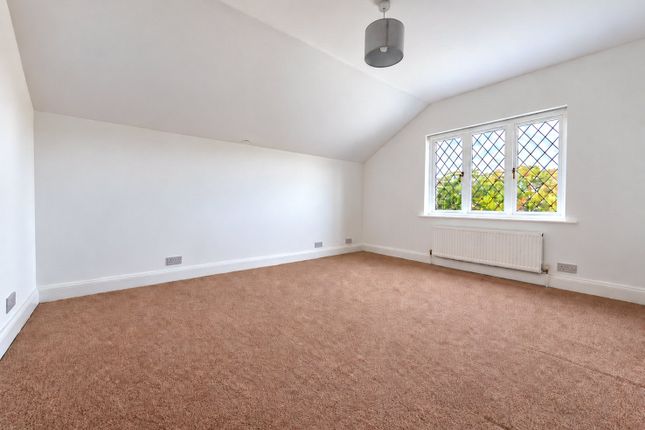 22, East Cliff Road, Kent photo 4