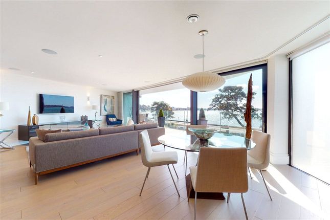 Sitting Area