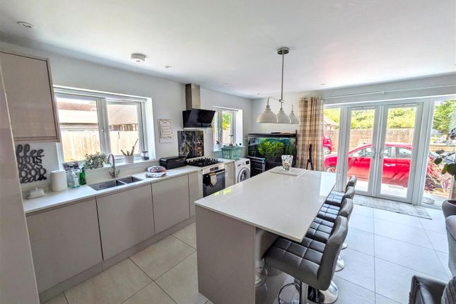 Tree Cottage, Highground Lane, Barnham photo 2