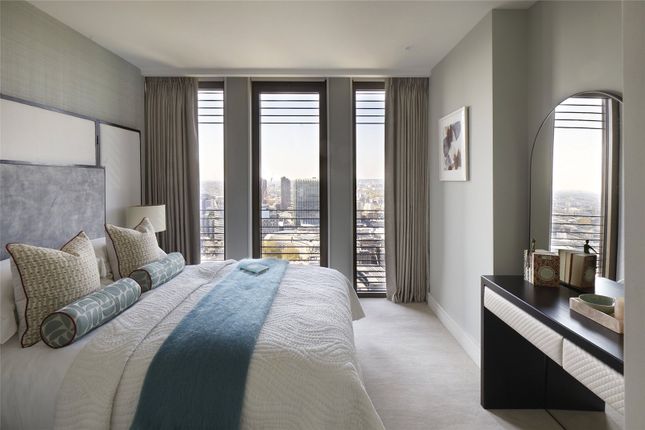 Flat for sale in One Bishopsgate Plaza, 80 Houndsditch, City Of London