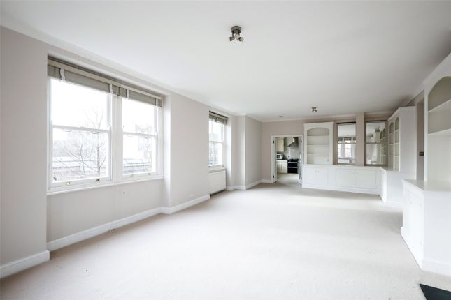 Flat for sale in Moscow Road, Bayswater