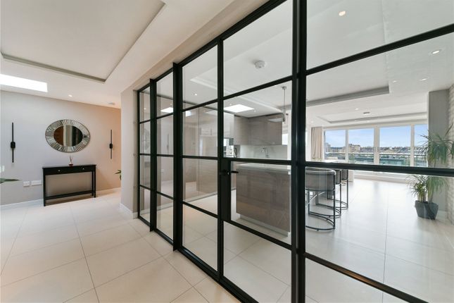 Flat for sale in Molines Wharf, 100 Narrow Street, Limehouse, London