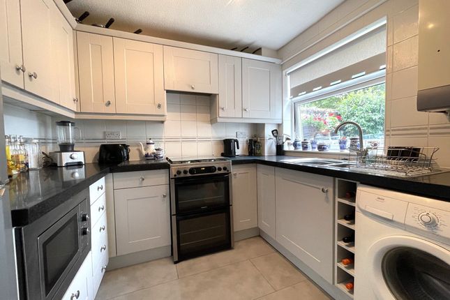 84 Middleham Close, Ouston photo 3