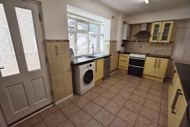 158, Coventry Road, Bedford photo 5