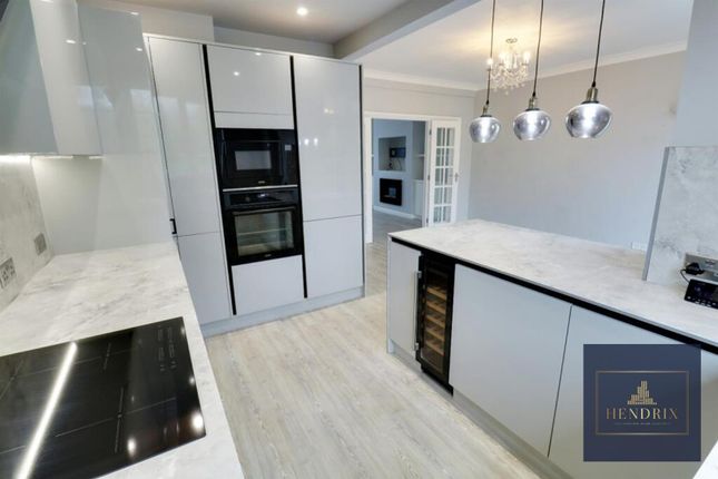112, Goodhart Way, West Wickham photo 4
