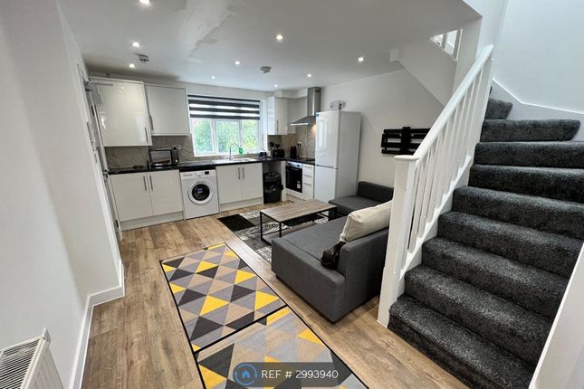 David Avenue, Greenford photo 5