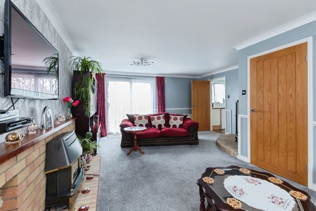 3a, Headswell Avenue, Bournemouth photo 3